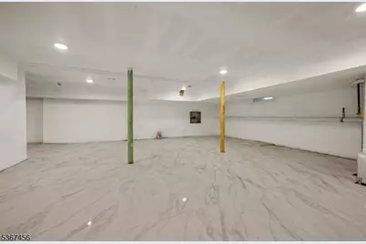 331 West Ln, Clark Township, NJ 07066 - Photo 37