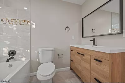 331 West Ln, Clark Township, NJ 07066 - Photo 29