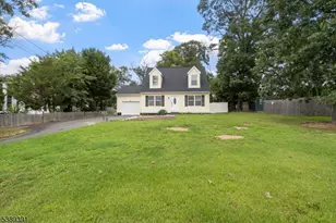 954 E Walnut Rd, Vineland City, NJ 08360 - Photo 1