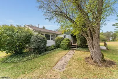 29 Allens Corner Rd, Raritan Township, NJ 08822 - Photo 1