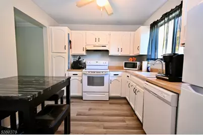 15 Shady Ln, Hardyston Township, NJ 07419 - Photo 3