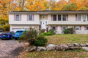 3 Undercliff Ln, Lincoln Park, NJ 07035 - Photo 3