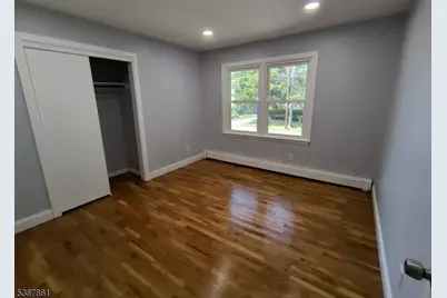 85 Grove St, South Hackensack Township, NJ 07606 - Photo 11