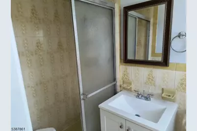 85 Grove St, South Hackensack Township, NJ 07606 - Photo 27
