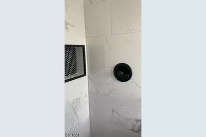 85 Grove St, South Hackensack Township, NJ 07606 - Photo 21