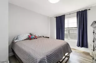 68 Mountainside Dr, Pompton Lakes, NJ 07442 - Photo 11