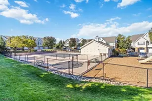 68 Mountainside Dr, Pompton Lakes, NJ 07442 - Photo 17