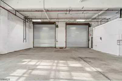 372-376 Adams St, Newark, NJ 07114 - Photo 9