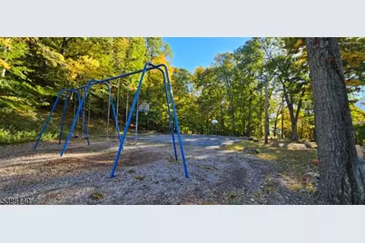 76 Winding Hill Dr, Vernon, NJ 07461 - Photo 23