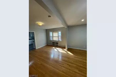 388 Leslie St, Newark, NJ 07112 - Photo 3