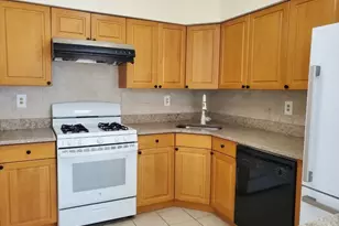 65 Diamond Ln, Old Bridge Township, NJ 08857 - Photo 5