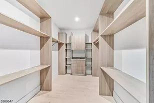 794 Blauvelt St, River Vale Township, NJ 07675 - Photo 27