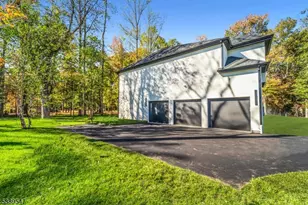 794 Blauvelt St, River Vale Township, NJ 07675 - Photo 35