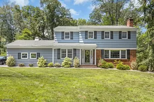 180 Lorraine Dr, Berkeley Heights Township, NJ 07922 - Photo 1