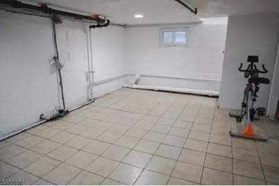 1239 Victor Ave, Union Township, NJ 07083 - Photo 17