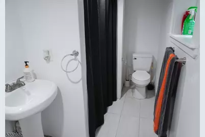 1239 Victor Ave, Union Township, NJ 07083 - Photo 19