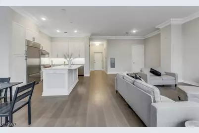 3 Somerset Ln-Glass House #109, Edgewater, NJ 07020 - Photo 7