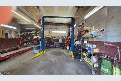 422 Monroe St, Passaic, NJ 07055 - Photo 3