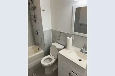 126 W 5th Ave, Roselle, NJ 07203 - Photo 13