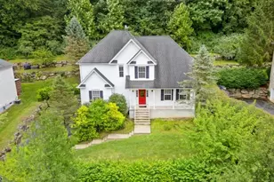 7 Poplar Ct, Allamuchy Township, NJ 07840 - Photo 1