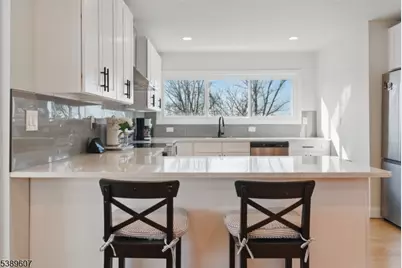 21 Skyview Rd, Ringwood, NJ 07456 - Photo 7