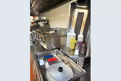 146-148 Bloomfield Ave, Montclair, NJ 07042 - Photo 3