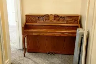 28 Rhode Island Ave, East Orange, NJ 07018 - Photo 9