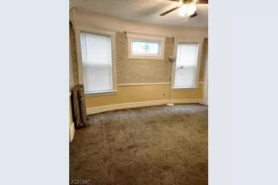 28 Rhode Island Ave, East Orange, NJ 07018 - Photo 11