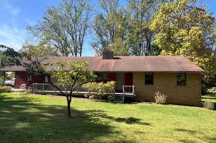 2 Twin Pines Ln, Lebanon Township, NJ 07830 - Photo 1