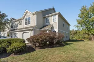 901 Fox Hill Pl, Holland Township, NJ 08848 - Photo 27