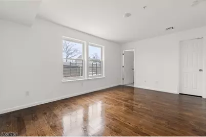 496 S 18th St, Newark, NJ 07103 - Photo 17