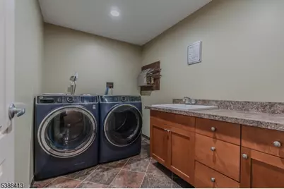 567 Mountain Ave, Springfield, NJ 07081 - Photo 23