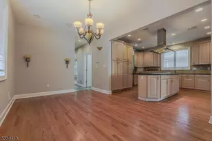 567 Mountain Ave, Springfield, NJ 07081 - Photo 11