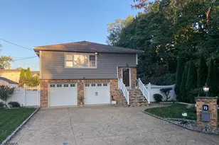 72 Windsor Pl, Kenilworth, NJ 07033 - Photo 1