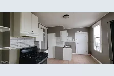 109 Inslee Pl, Elizabeth, NJ 07206 - Photo 7