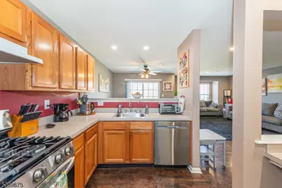 246 Ridge Dr, Pompton Lakes, NJ 07442 - Photo 15