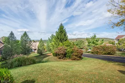 2 Witherwood Dr, Hardyston Township, NJ 07419 - Photo 37