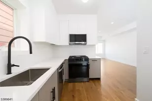 67 Virginia Ave, Jersey City, NJ 07304 - Photo 17