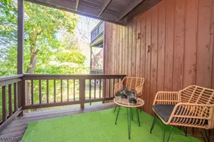 20 Augusta Dr, Vernon, NJ 07462 - Photo 11