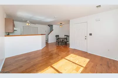 17 Livingston Rd, Morris Township, NJ 07960 - Photo 3