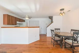 17 Livingston Rd, Morris Township, NJ 07960 - Photo 5