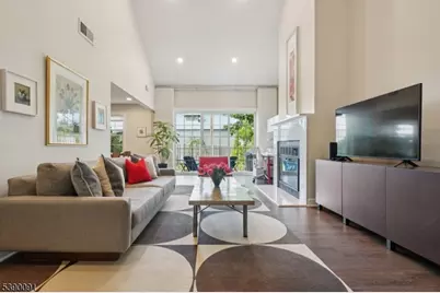 318 Main St #14, Madison, NJ 07940 - Photo 1