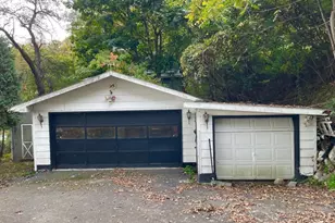 7 Walton St, Stanhope, NJ 07874 - Photo 3