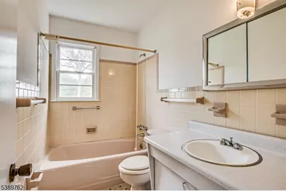 200 Maple Ave, North Plainfield, NJ 07060 - Photo 17