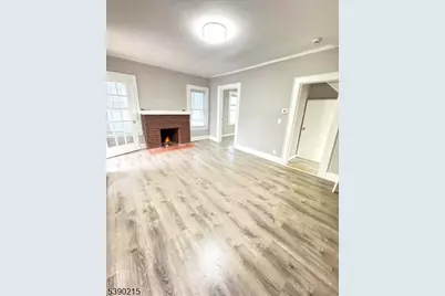 1041 Hunterdon St, Newark, NJ 07112 - Photo 7