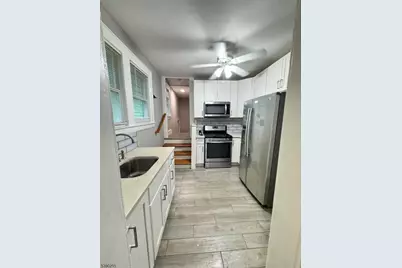 1041 Hunterdon St, Newark, NJ 07112 - Photo 9