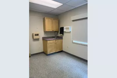 409 Coventry Dr, Lopatcong Township, NJ 08865 - Photo 9