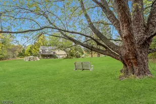 305 Wykertown Rd, Frankford Township, NJ 07461 - Photo 27