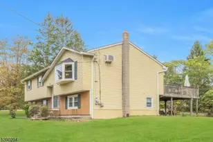 305 Wykertown Rd, Frankford Township, NJ 07461 - Photo 3