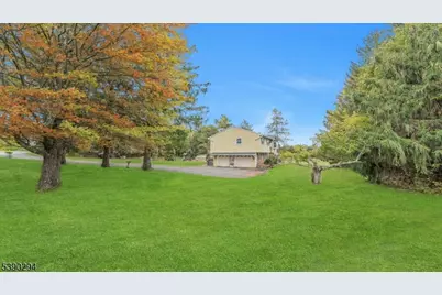 305 Wykertown Rd, Frankford Township, NJ 07461 - Photo 31